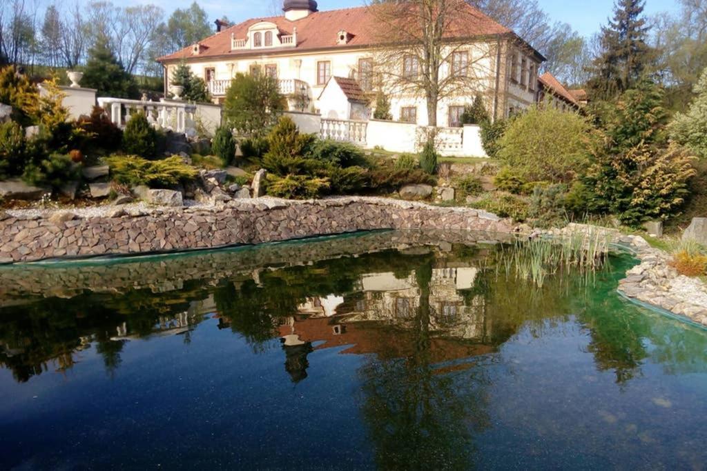 Zamecek Zdiky - Moderni Velky Apartman Bujanov Zewnętrze zdjęcie